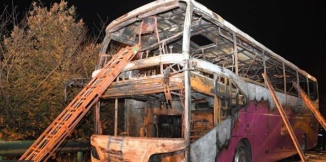 Çin’de tur otobüsü yandı: En az 26 ölü, 30 yaralı