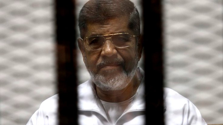 Eski Mısır Devlet Başkanı Mursi mahkemede hayatını kaybetti