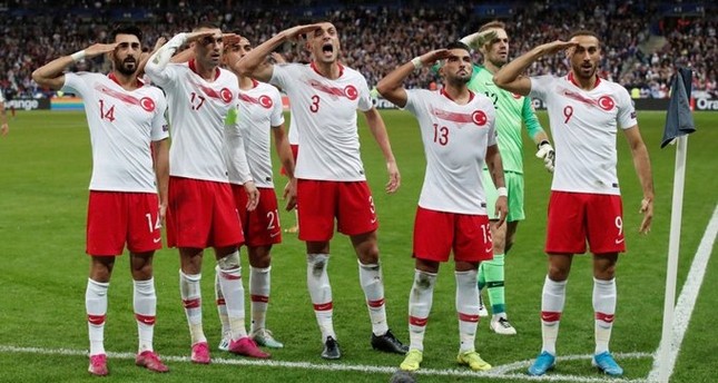 المنتخب التركي ينتزع تعادلًا ثمينًا من فرنسا في تصفيات “يورو 2020”