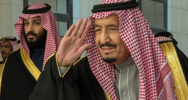 Saudi Arabia replaces foreign, transport ministers