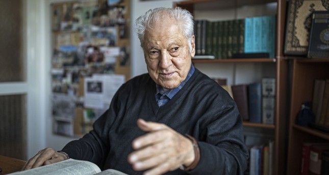 Renowned Turkish author Nuri Pakdil dies aged 85