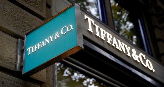French luxury group LVMH offers to buy US jeweler Tiffany