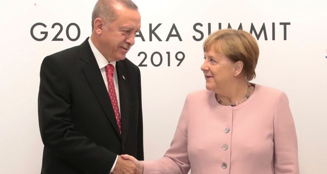 Erdoğan, Merkel discuss Syria's northeast in phone call