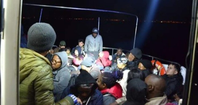 77 irregular migrants stopped in Turkey's Izmir