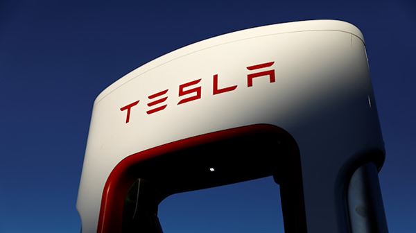 Tesla overtakes GM as most valuable US automaker, short sellers burned