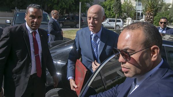الرئيس التونسي المنتخب: سنعمل على تشكيل الحكومة وفق الدستور