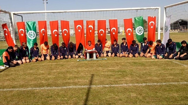 Mehmetçik için antrenman sahasında Fetih Suresi okudular