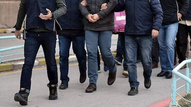 İzmir merkezli 2 ilde FETÖ operasyonu: Aralarında iş adamı ve esnaf da…