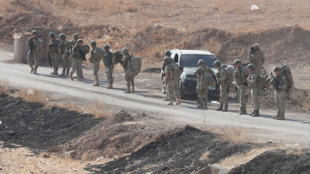 TSK'dan Münbiç hazırlığı: Bordo Bereliler sınırda emir bekliyor
