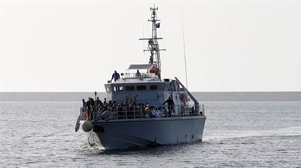 Libyan navy rescues 90 Europe-bound migrants