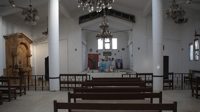Terör örgütü YPG/PKK Ermeni kilisesini karargah olarak kullandı