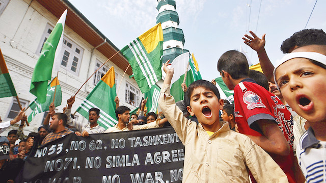 Keşmir’de 13 bin çocuk tutuklandı