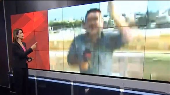YPG'nin vurulduğu ilk anlarda CNNTürk muhabirinin yaşadığı heyecan kamerada