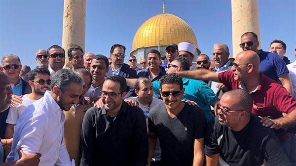 Saudi soccer players visit Jerusalem Muslim holy site