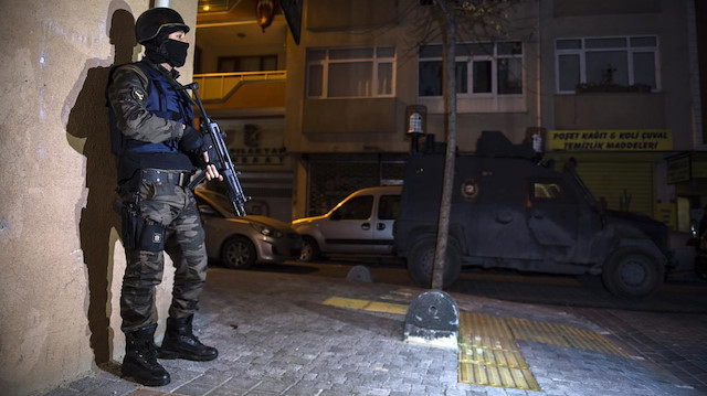 İstanbul’da siyasi parti binaları ve marketlere bombalı saldırı hazırlığındaki PKK’lı teröristler yakalandı