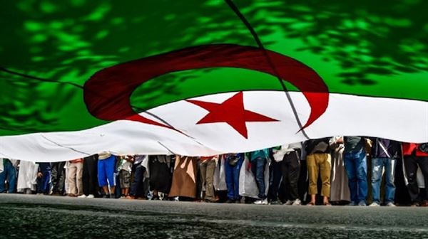Algeria accepts applications for presidential hopefuls