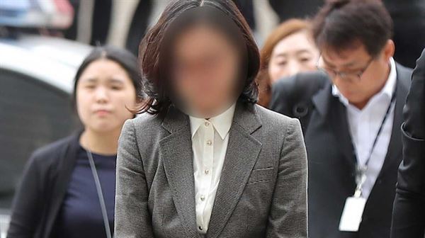 Wife of S.Korea's former justice minister arrested in corruption…