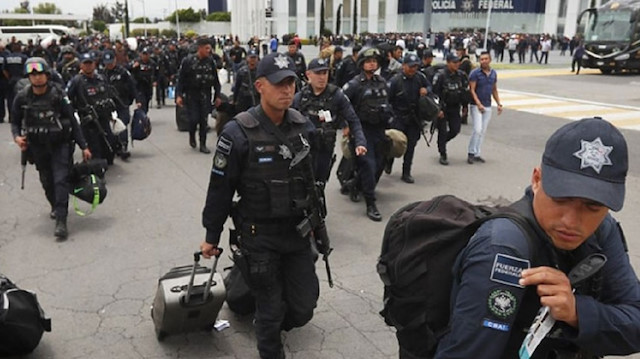 Meksika'daki havaalanlarında Ulusal Güvenlik Muhafızları Uber nöbeti…