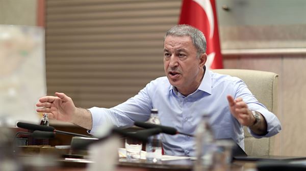 Turkish, Iraqi defense ministers talk Syria on phone