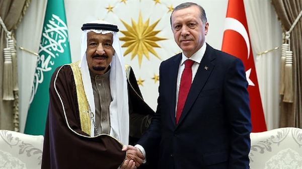 العاهل السعودي وولي عهده يهنئان الرئيس التركي بذكرى يوم الجمهورية
