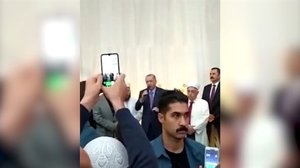 Cumhurbaşkanı Erdoğan Cuma namazında Fetih Suresi'nden ayet okudu