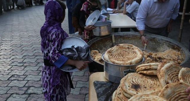Afghanistan's heavenly bread spreads smiles on Earth