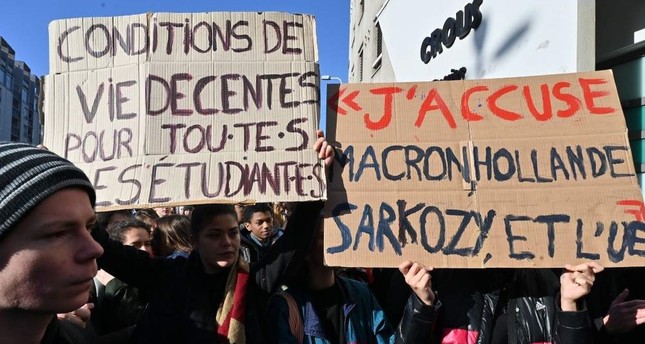 French govt faces backlash after student sets himself on fire