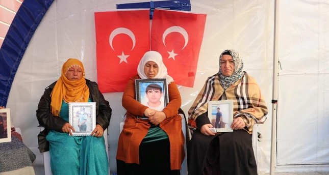 Female teachers express support for Kurdish mothers protesting PKK for…