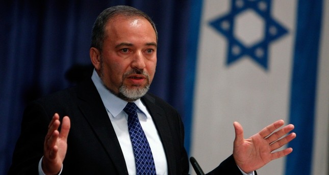 ليبرمان يرفض الانضمام لأي حكومة يشكلها نتنياهو أو غانتس ويعلن: إسرائيل…