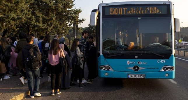 Istanbul's most famous bus line thriving