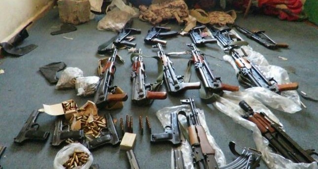 الأمن التركي يضبط كميات كبيرة من الأسلحة والذخائر لـ “بي كا كا”…
