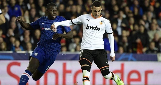 Valencia draws 2-2 with Chelsea in Champions League thriller