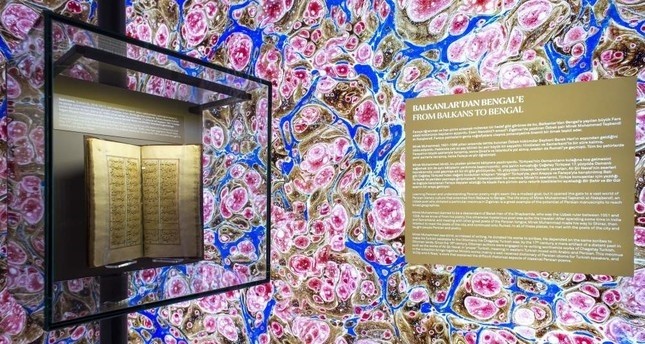 جولة خاصة في معرض “قصص من المخطوطات العثمانية” في إسطنبول