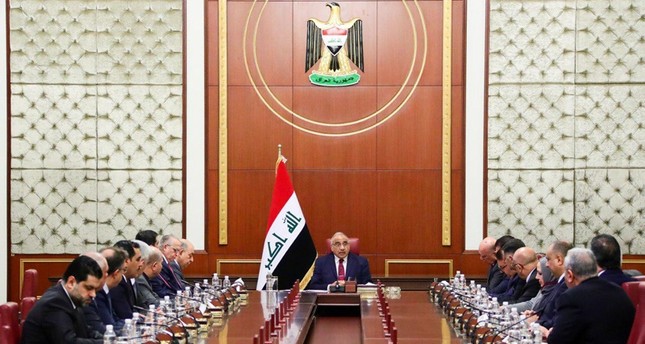 رئيس الحكومة العراقية يعلن استقالته لـ”تفكيك الأزمة”