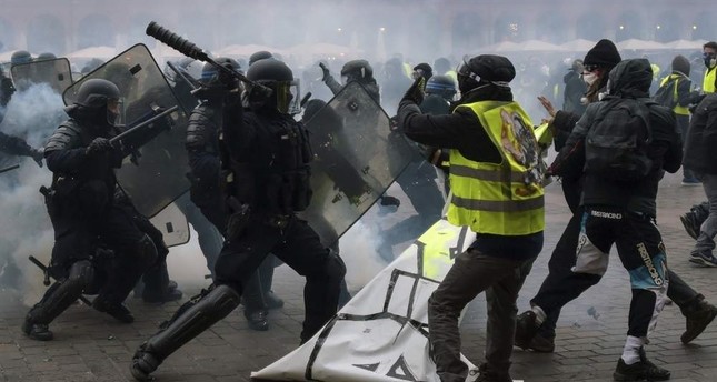 2 French police to stand trial over yellow vest violence