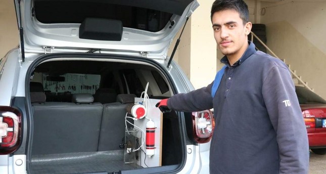 Turkish inventor builds car that works on water, not gasoline