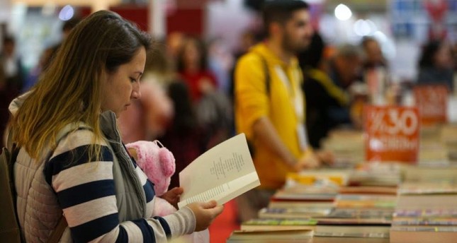 Number of book readers in Turkey rises to 42%25 over 11 years