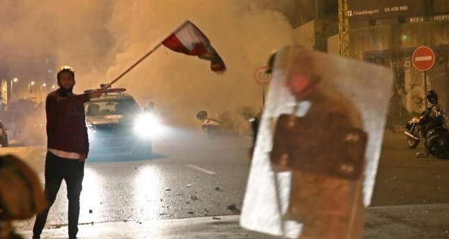 Lebanon protesters, Hezbollah supporters clash overnight in Beirut