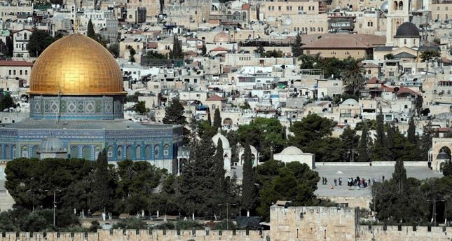 Scores of Jewish settlers storm Al-Aqsa amid tensions