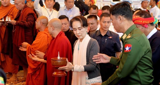Suu Kyi to lead Myanmar team contesting Rohingya genocide at ICJ