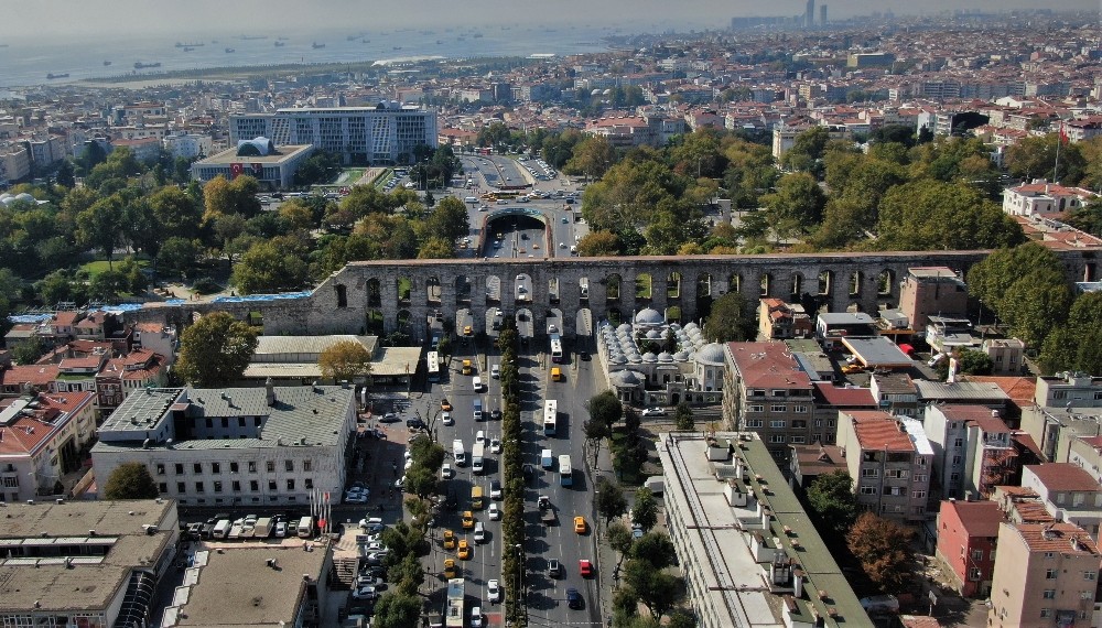 Bartın'da elektrik hattı için yapılan kazıda tarihi sütun bulundu…