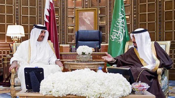 موقع بريطاني يكشف بوادر ذوبان جليد الحرب الباردة بين قطر والسعودية