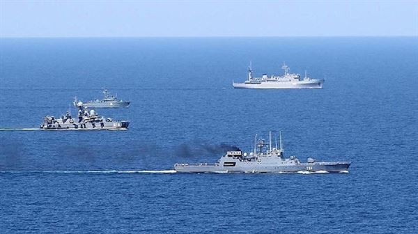 بعد احتجاز دام عاما.. روسيا تعيد 3 سفن إلى أوكرانيا