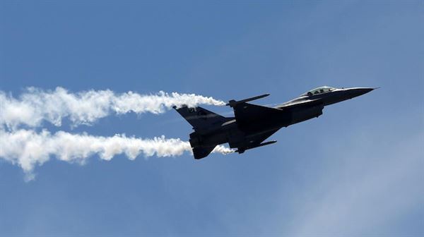 Pakistan allegedly foils attempt by US army jet to enter its airspace
