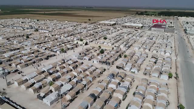 Türkiye'deki mülteci kamplarını gören Yunanlı gazeteciden ülkesine…