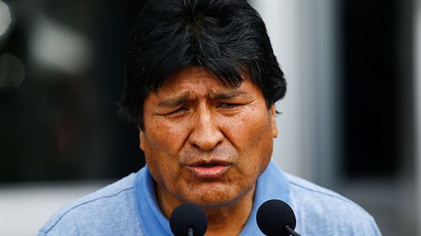 Ex-Bolivian prez arrives in Mexico for political asylum