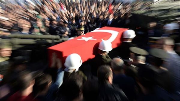 Two Turkish soldiers martyred in attack near Syria border