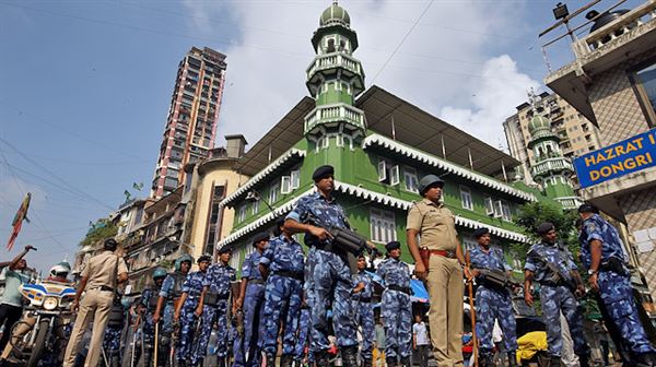 Indian Muslims to pursue review of Hindu temple site ruling