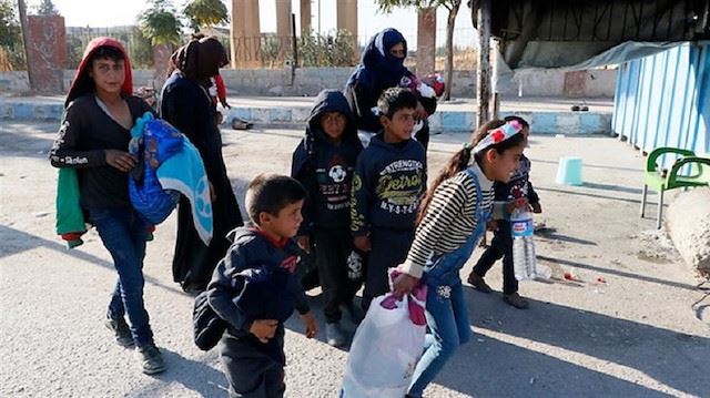 Syrians in Turkey continue voluntary return to homeland