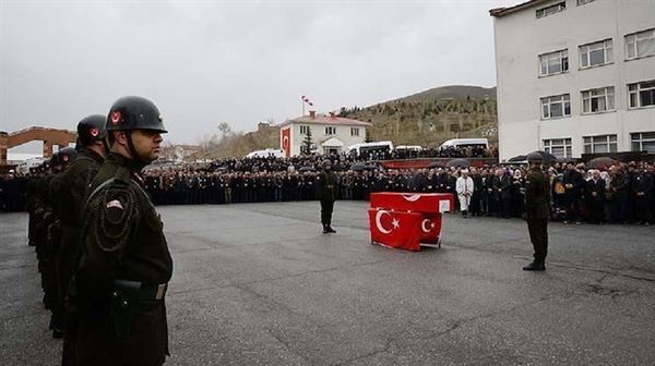 استشهاد جندي تركي وإصابة 6 بانفجار لغم أرضي بمنطقة 'نبع السلام'